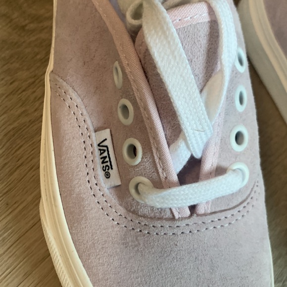 Vans Suede with HEIQ eco-friendly water repellent - Picture 3 of 8